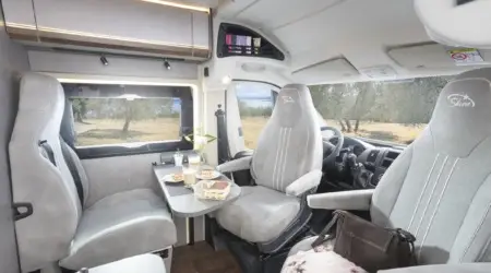 globecar-summit-540-shine-estar-min