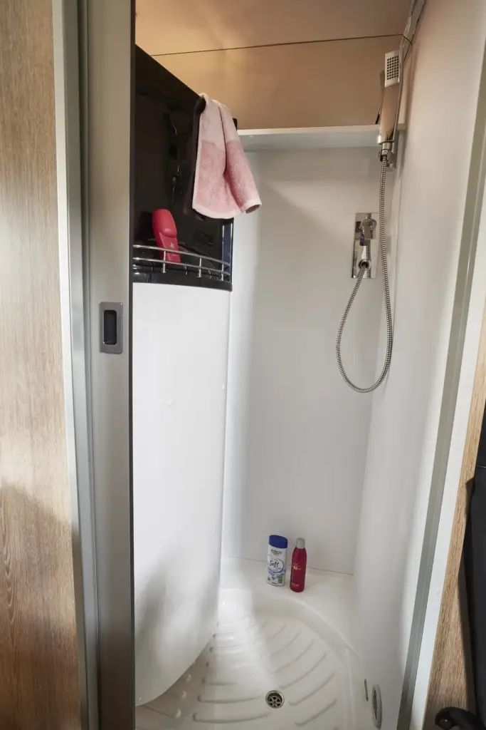 summit-600-ducha-min